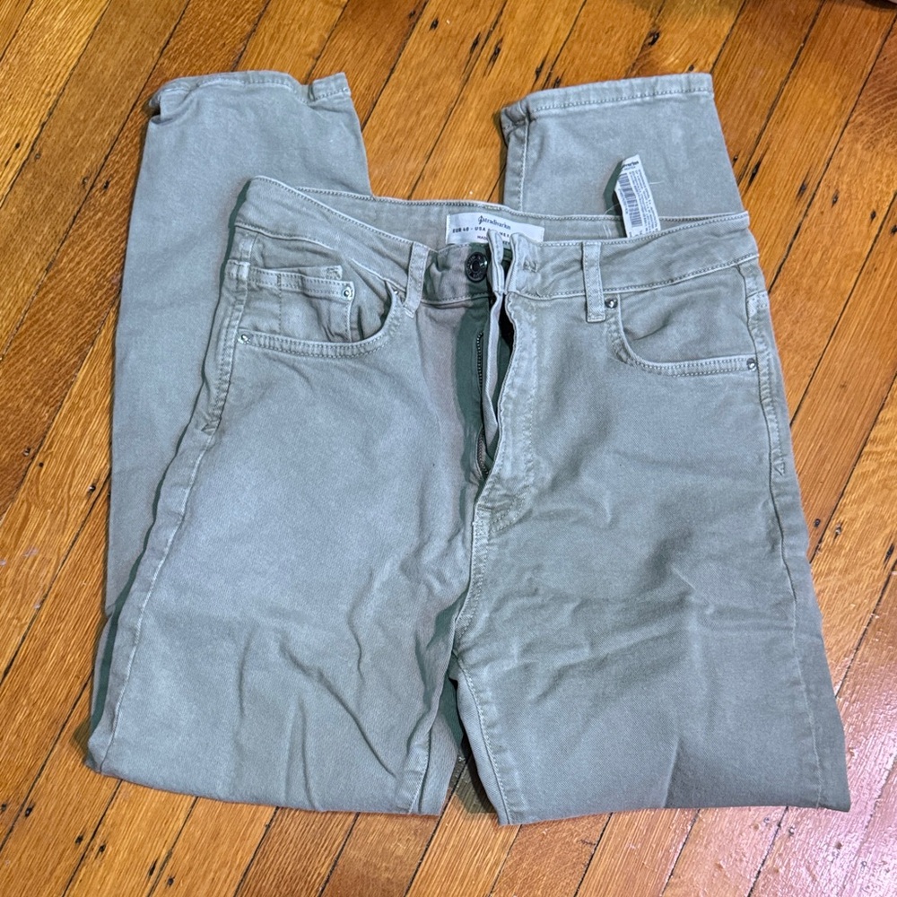 Gray Denim Jeans (US 8)